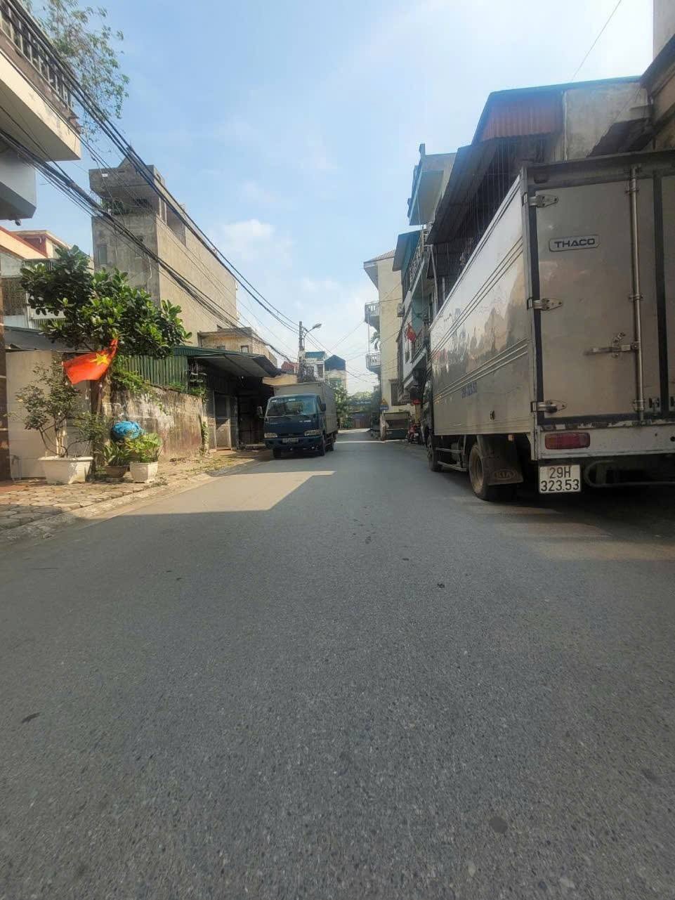 Bán Đất Đấu Giá Lòng Hồ Cầu Đuống, Yên Viên: 105m2, Mặt Tiền 5m, Ô Tô Tránh, Giá 9.975 Tỷ