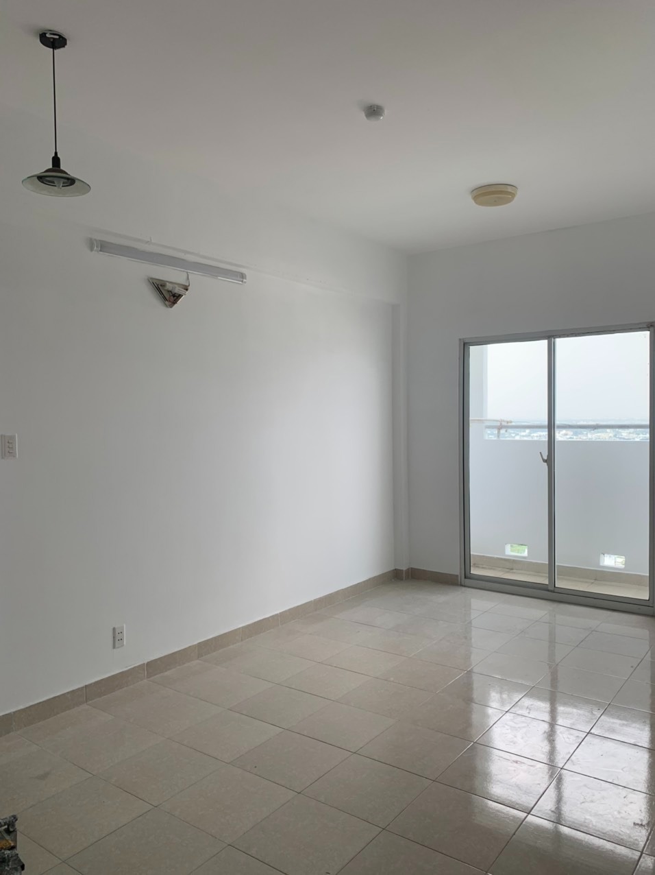 Căn hộ HQC Plaza Bình Chánh: Giá 1.25 tỷ, Sổ Hồng Riêng, 2PN