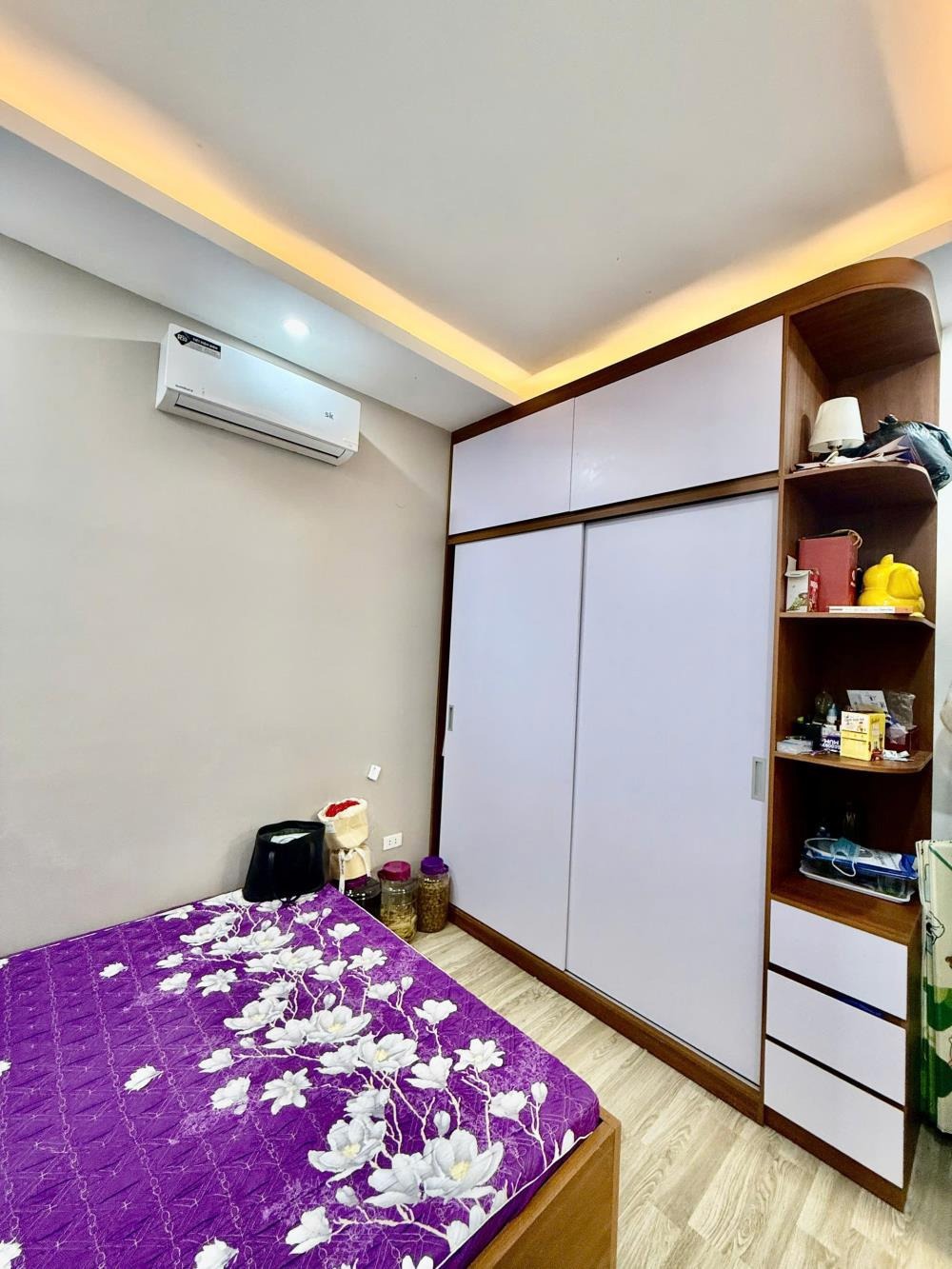 Bán Gấp Căn Hộ 66m2, 2PN, Giá 2.3 Tỷ - KĐT Thanh Hà