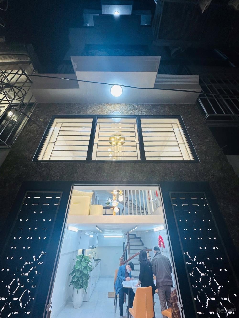 Bán Nhà Riêng 30m2, Giá 6.35 Tỷ - Trần Quốc Vượng, Cầu Giấy, Hà Nội