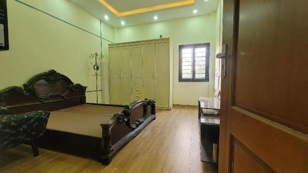 Bán nhà ngõ 189 Nguyễn Ngọc Vũ, 50m², 5 tầng, 8.8 tỷ, Sổ đỏ vuông đẹp