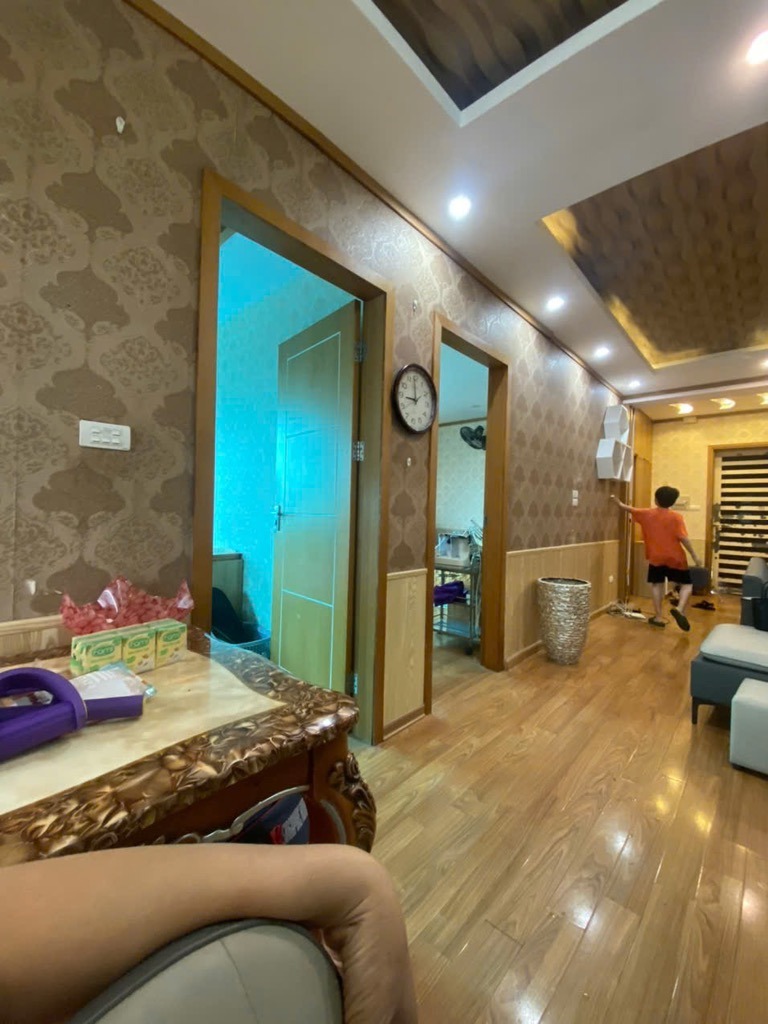 Bán Căn Hộ Nam Trung Yên 70m² - 2PN Full Nội Thất - Giá Chỉ 4.75 Tỷ