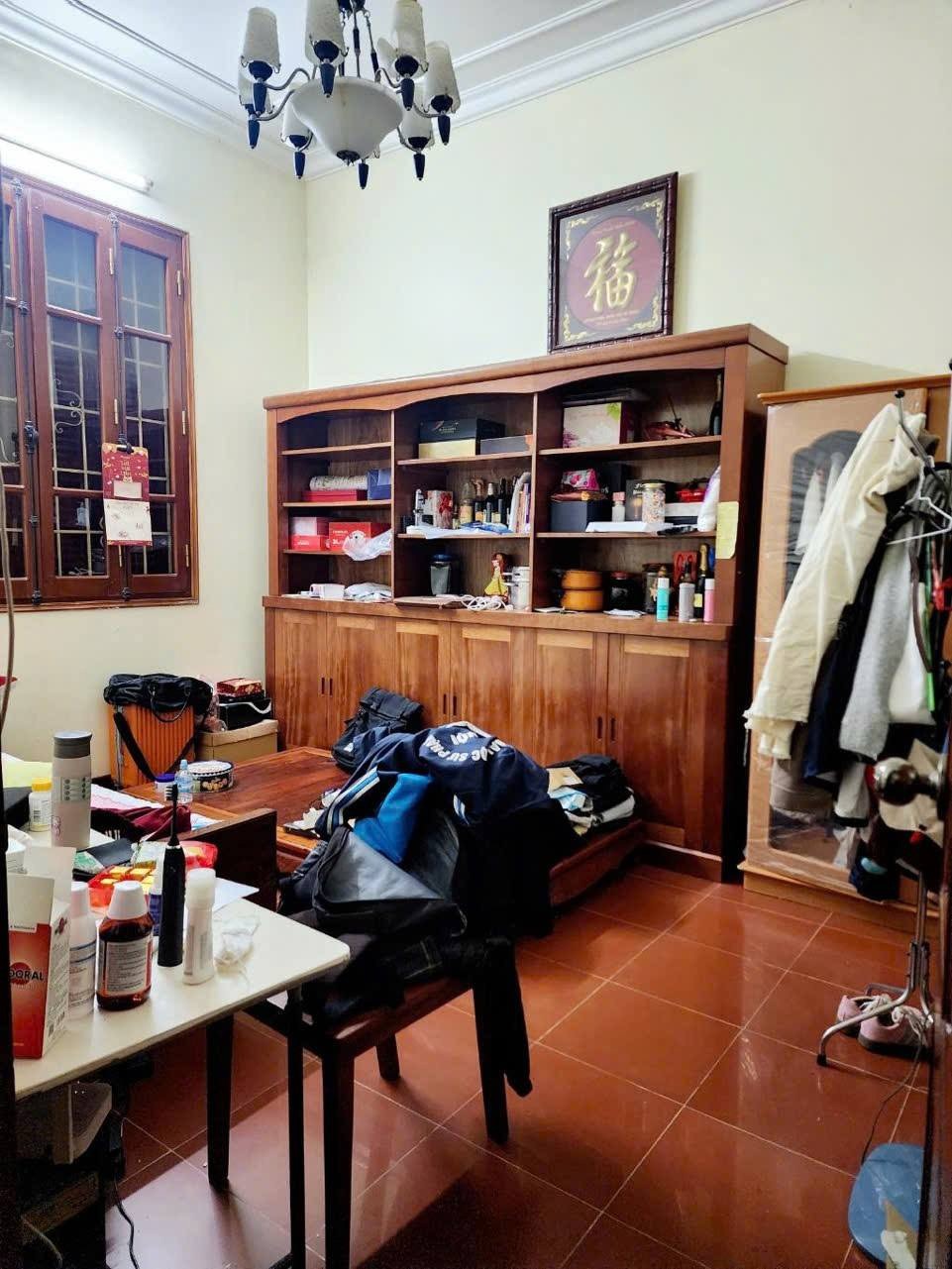 Bán nhà mặt ngõ Nguyễn Văn Huyên: 70m², 4 tầng, 15 tỷ, Kinh Doanh