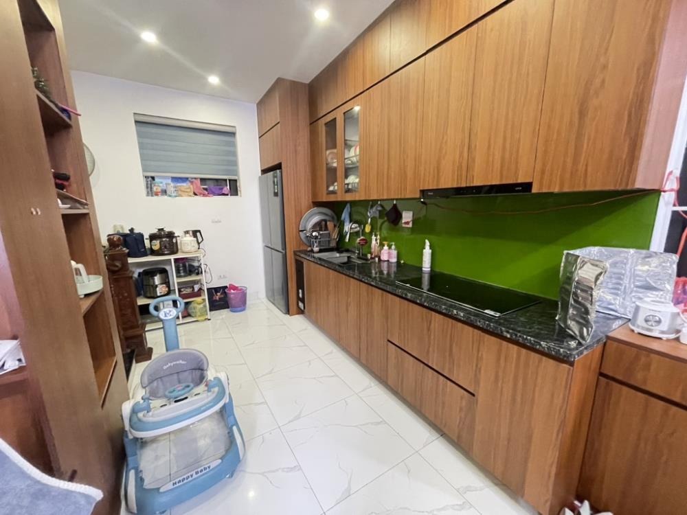 Bán nhà Hữu Hưng, Tây Mỗ: 4 ngủ, giá 7.35 tỷ, ô tô vào tận cửa