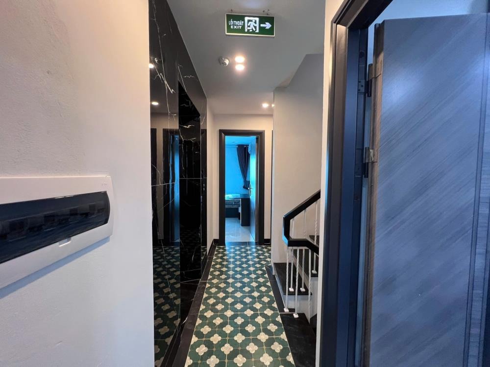 Bán Tòa CCMN Tây Hồ - Dòng Tiền 110TR/Tháng | Vị Trí Vàng Lạc Long Quân