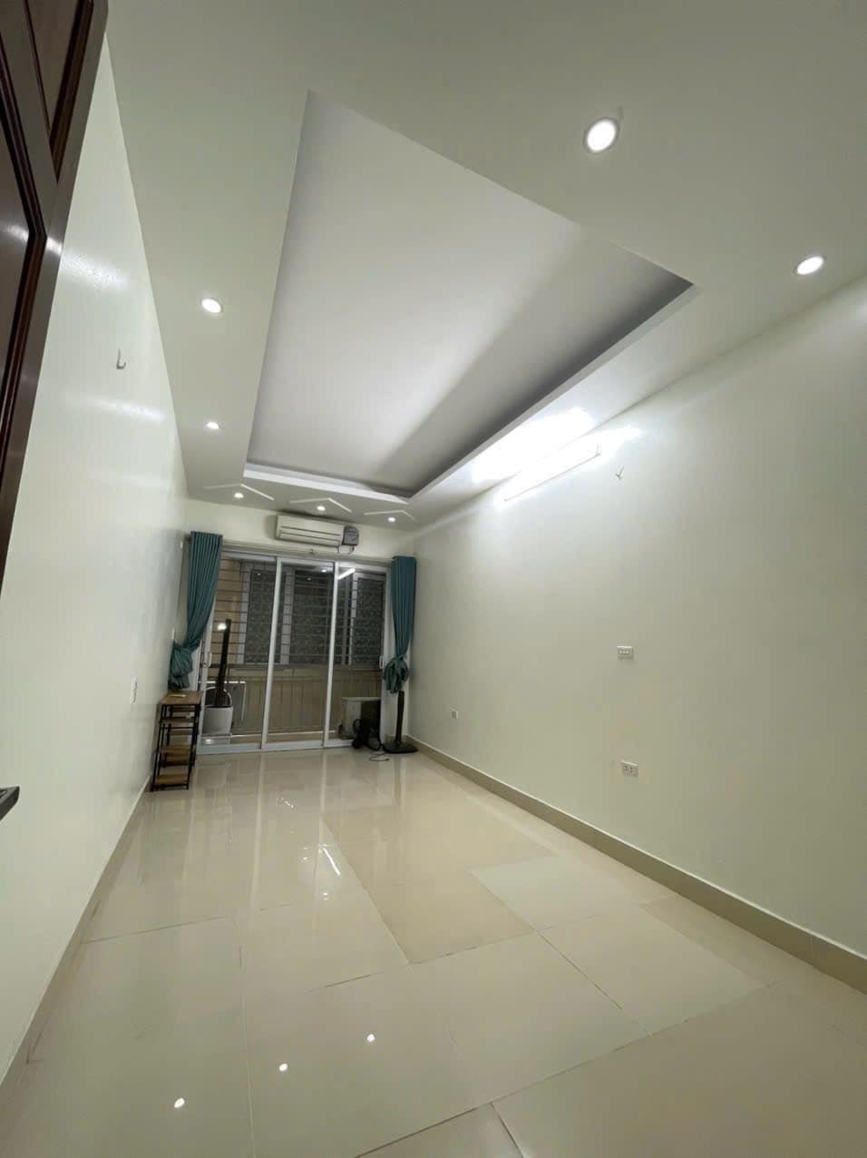 Lê Trọng Tấn Hà Đông: Phân Lô 5 Tầng Mặt Phố, Oto Đỗ Cửa, Giá 6 Tỷ