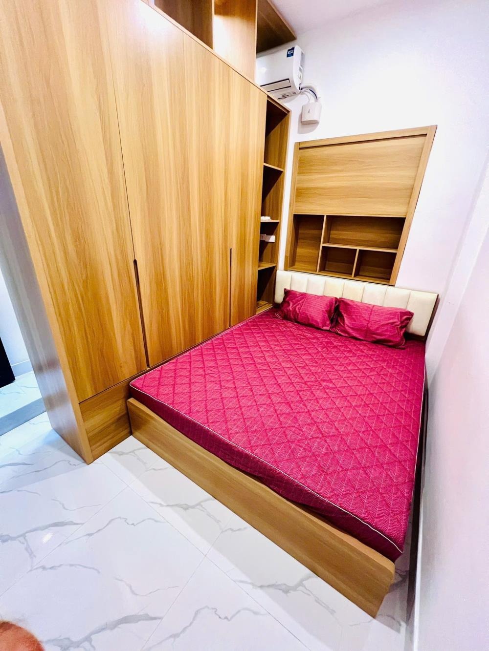 Căn hộ KĐT Nghĩa Đô Full Nội Thất, View Phố - Giá Chỉ 3.98 tỷ
