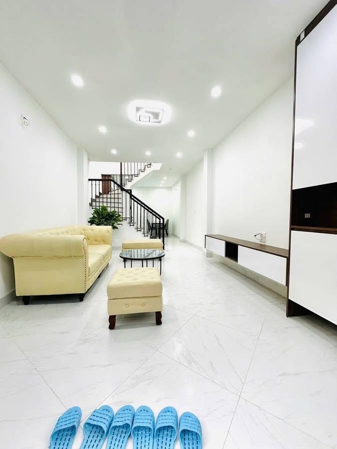 Nhà Mới Xây 5 Tầng, 40m2, Ngõ Ô Tô, An Khánh - Giá Tốt