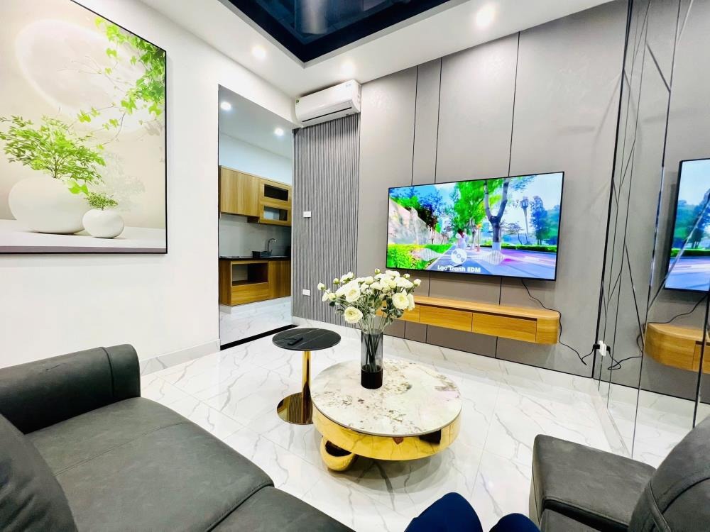 Căn hộ KĐT Nghĩa Đô Full Nội Thất, View Phố - Giá Chỉ 3.98 tỷ