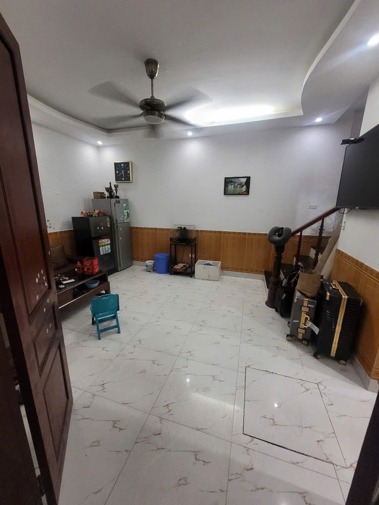 Nhà Mặt Tiền Quan Nhân - 4 Tầng, Ngõ Nông, Giá 6.8 tỷ
