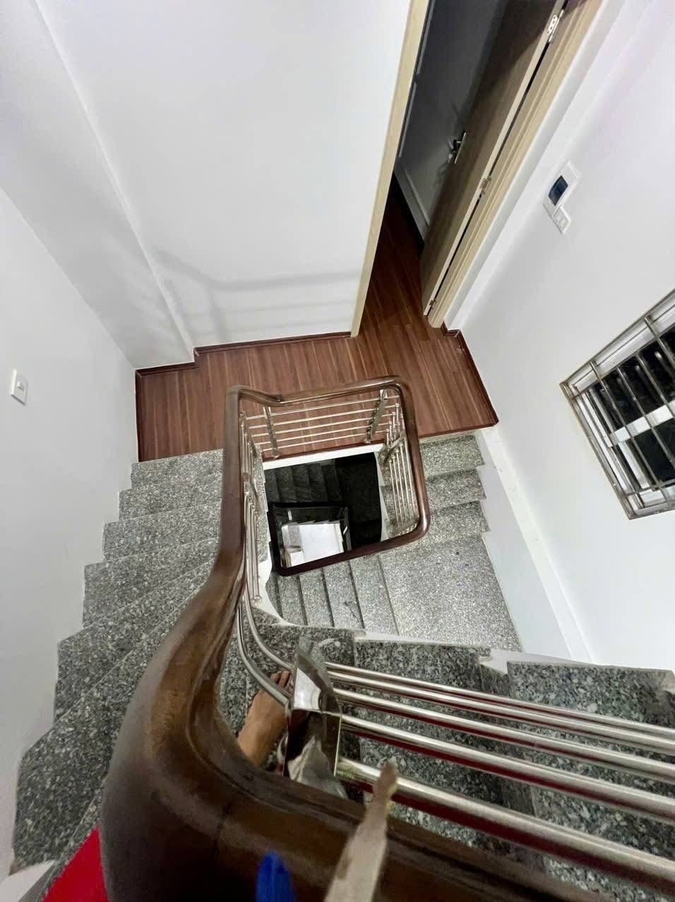 Nhà Văn Quán Hà Đông: 5 Tầng, Mặt Ngõ Ô Tô, Giá Tốt - Sơn 0397033017