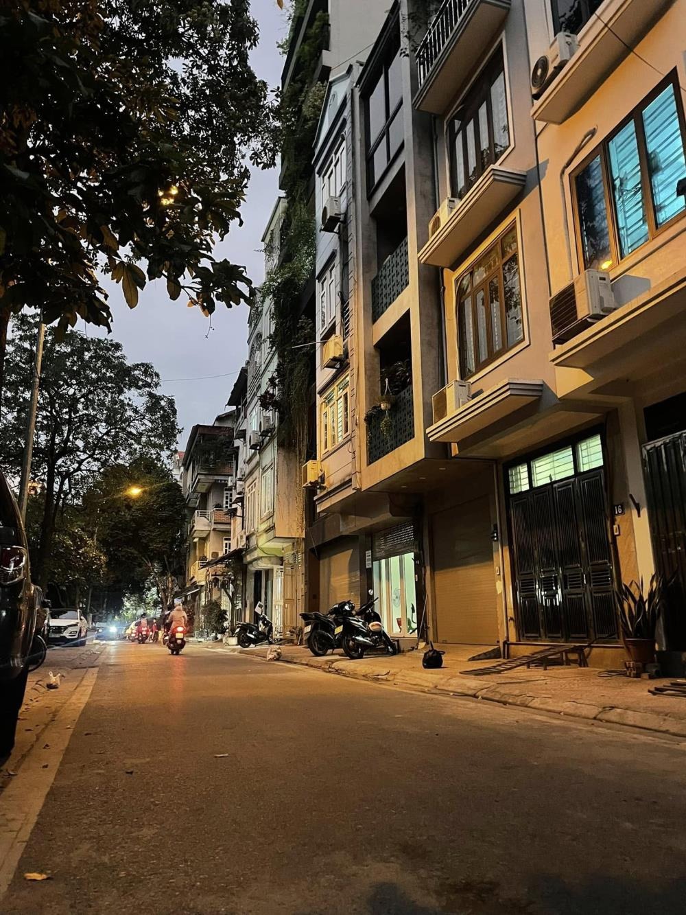 Nhà Mặt Ngõ Kinh Doanh Quang Trung, Hà Đông - 12.8 Tỷ - 70m2 x 5 Tầng