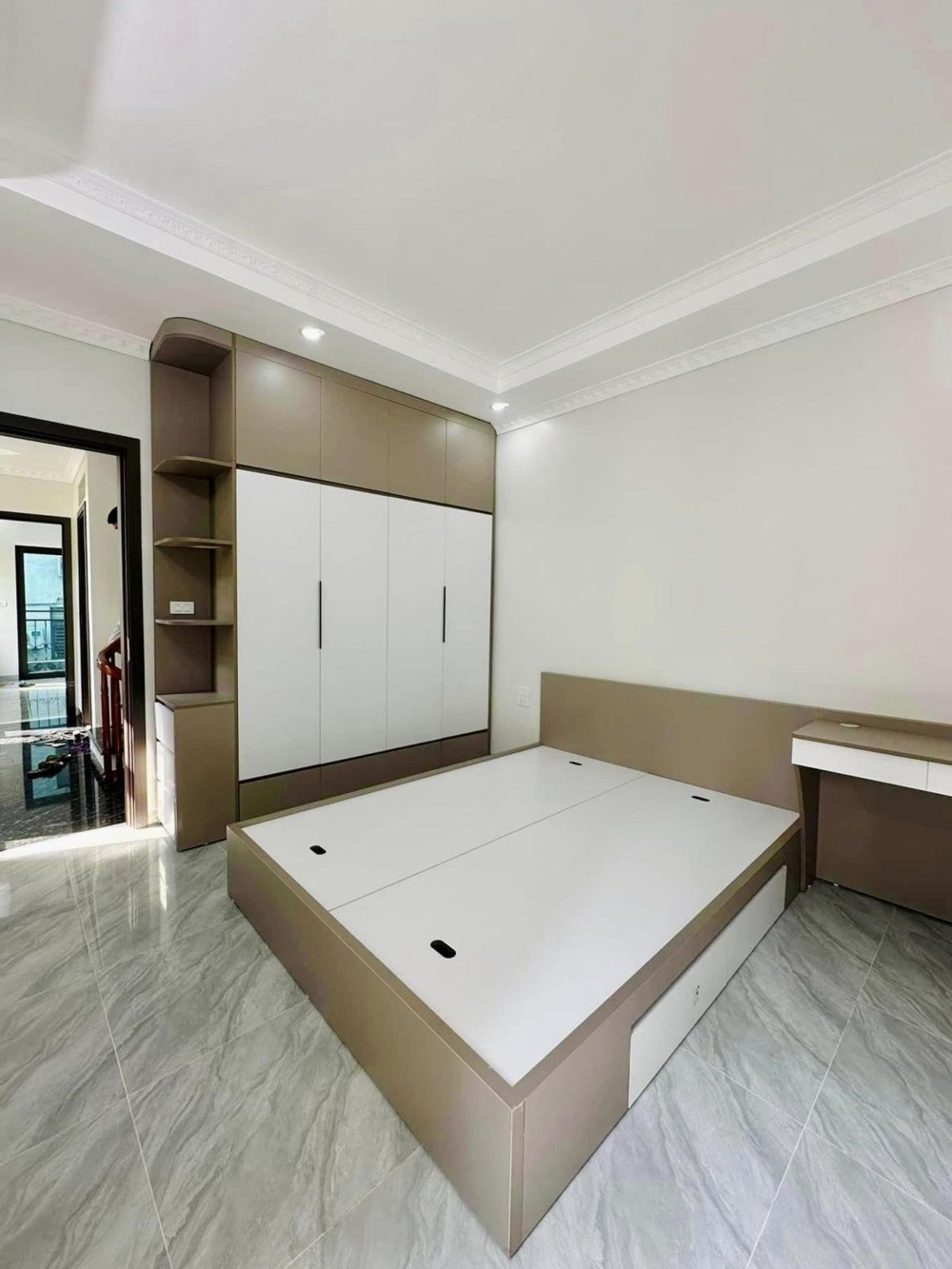 Bán nhà Hà Đông: 8 tỷ - Nhà 4 tầng, 50m2, Ngõ ô tô, Gần Marie Curie