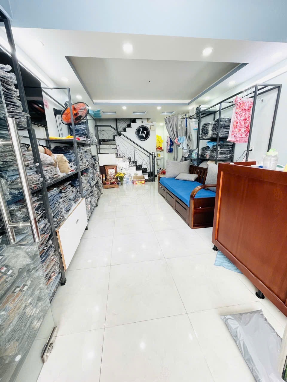 Bán Gấp Nhà Chu Văn An 30m2, 5 Tầng, Giá Chỉ 5.5 Tỷ - Vị Trí Đắc Địa