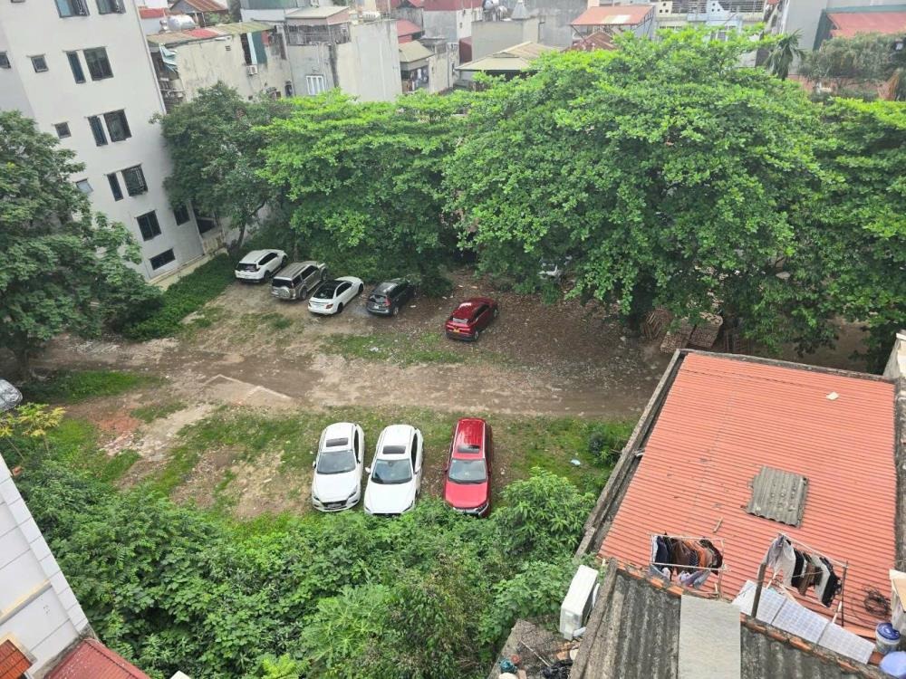 Nhà Góc Hoàng Cầu Full Nội Thất - Vị Trí Đỉnh - Giá Tốt