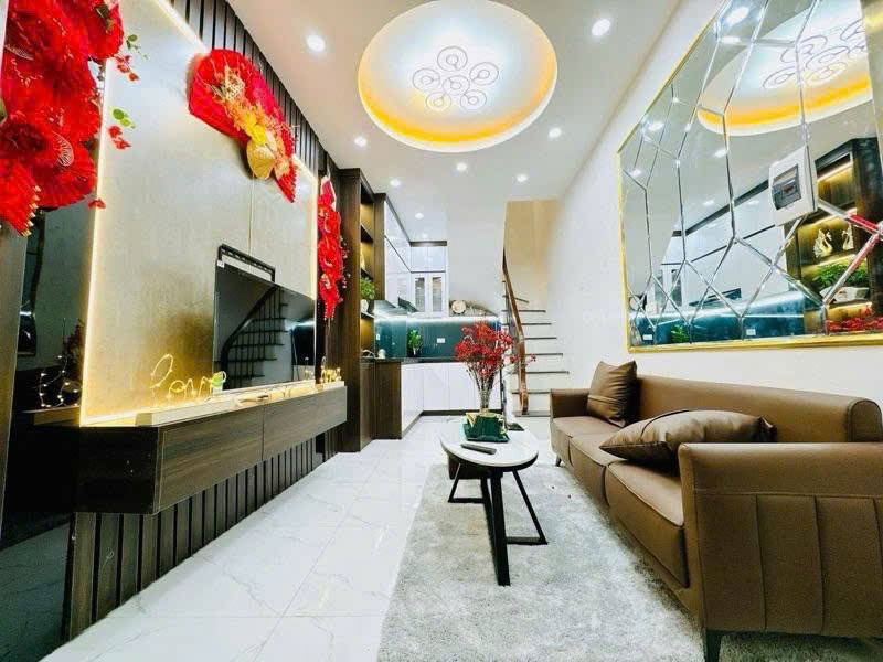Nhà đẹp Cầu Giấy - Ngõ 79 - 4 tỷ sở hữu ngay - Sổ đỏ vuông vắn