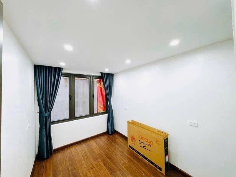 Nhà đẹp Cầu Giấy - Ngõ 79 - 4 tỷ sở hữu ngay - Sổ đỏ vuông vắn