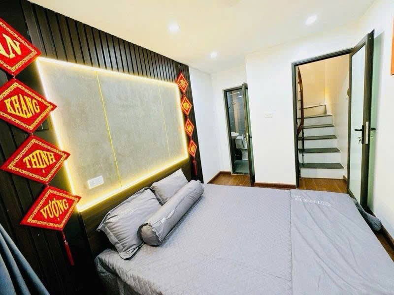 Nhà đẹp Cầu Giấy - Ngõ 79 - 4 tỷ sở hữu ngay - Sổ đỏ vuông vắn
