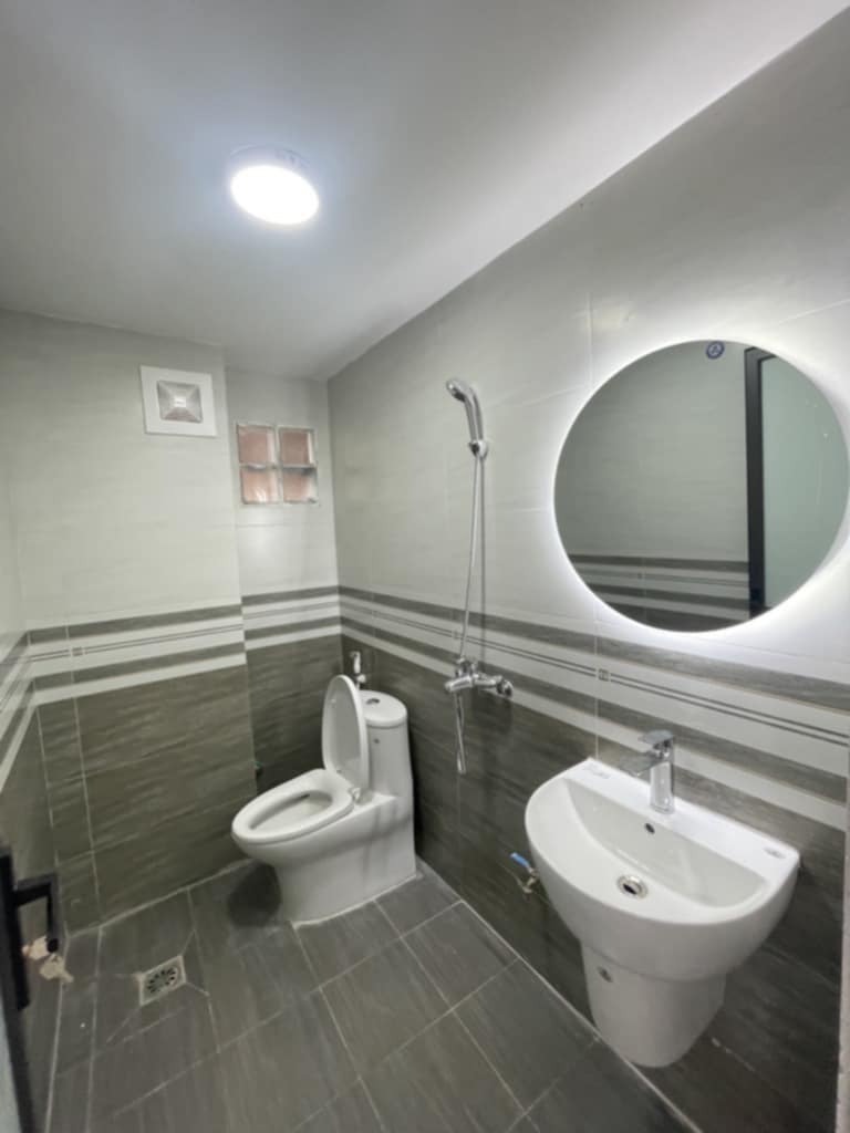 Nhà Mới Kính Koong - Hoàng Mai: 35m2, 5 Tầng, Ô Tô Tận Cửa, Sổ Đỏ Chính Chủ