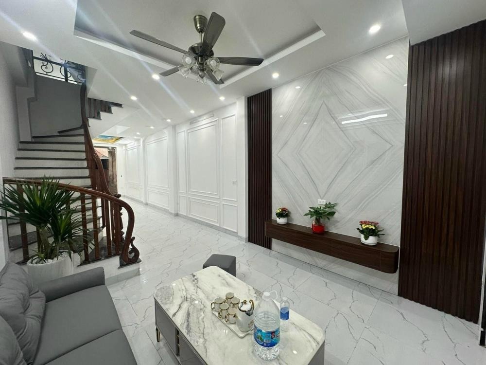 Bán Nhà Gần Trường Chuyên Nguyễn Huệ, Hà Đông: 38m2, 5 Tầng, Giá 6.95 Tỷ