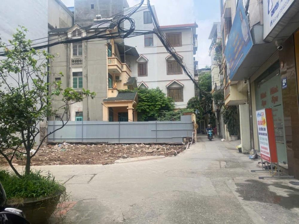 Bán Đất Lạc Long Quân 58m2, Mặt Tiền 4.5m, Kinh Doanh Đỉnh Cao - Giá 15.3 Tỷ