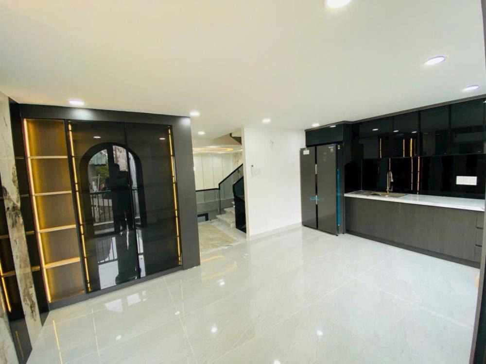 Bán Nhà 5 Tầng, 78m2, Sát Mặt Tiền Phan Huy Ích, Gò Vấp - Giá 7.2 Tỷ