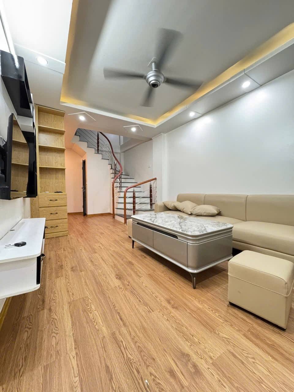 Phan Đình Giót Hà Đông - Siêu phẩm lô góc 5 tầng, giá tốt, ô tô đỗ cửa