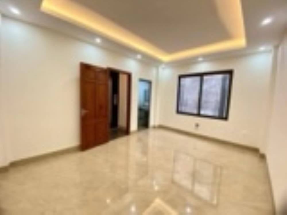 Bán Nhà Hà Đông: 5 Tầng, Thang Máy, Ô Tô Đỗ Cửa, Giá Tốt