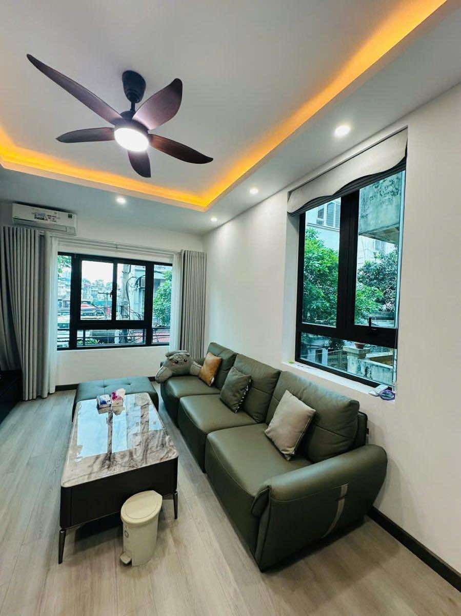 Nhà Đẹp Trung Tâm Đống Đa - 5 Tầng, 51m2 - Giá 12.8 Tỷ