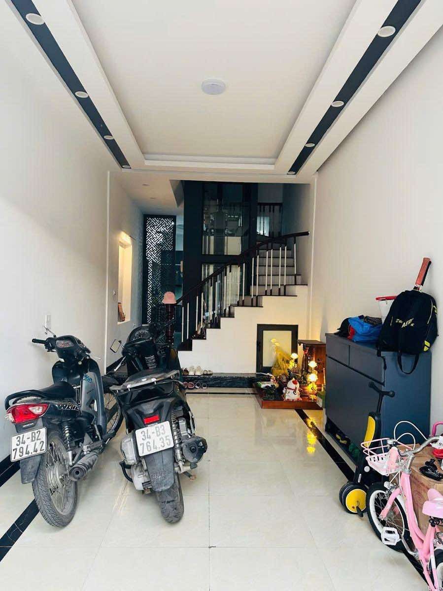 Nhà Đẹp Trung Tâm Đống Đa - 5 Tầng, 51m2 - Giá 12.8 Tỷ