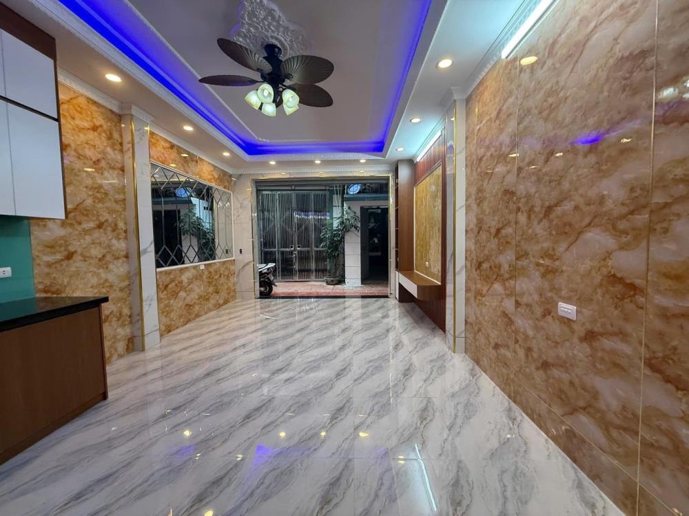 Nhà Mặt Ngõ Tam Trinh - Vị Trí Đắc Địa, Kinh Doanh - Đầu Tư