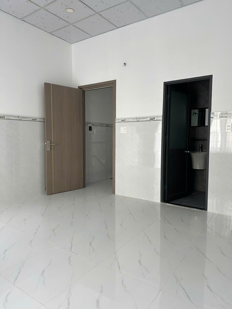 Bán nhà 2 tầng, hẻm xe hơi, Nhà Bè - Giá 4.9 tỷ