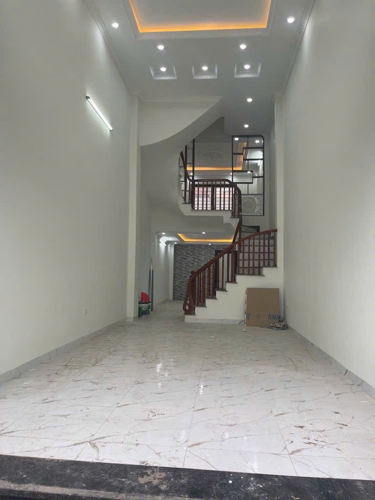 Bán nhà 54m2, 5 tầng, Vĩnh Quỳnh, Thanh Trì - Ô tô đỗ cửa, Giá Đầu Tư