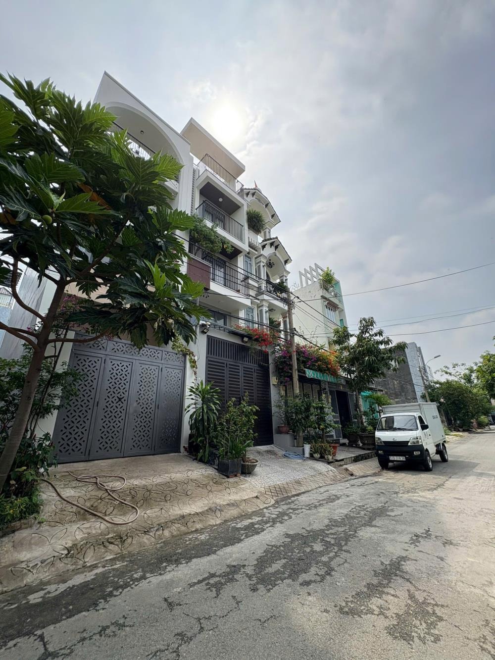 Phụ huynh SV Kinh Tế - Văn Hiến: Mua nhà 7.xx tỷ, KDC Phú Lợi, P7, Q8