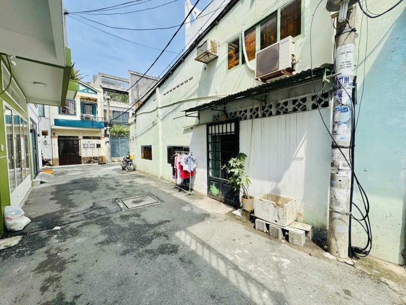 Bán nhà đất hẻm xe hơi Phú Nhuận - Giá Rẻ, Vị Trí Đẹp, Tiềm Năng Đầu Tư
