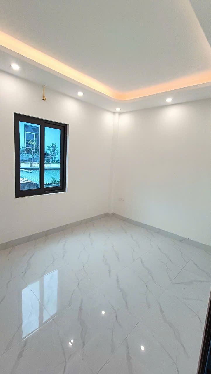 Chính Chủ Giảm Giá Sốc Căn Nhà 40m² Tại Sài Sơn - Vị Trí Đắc Địa, Tiện Lợi