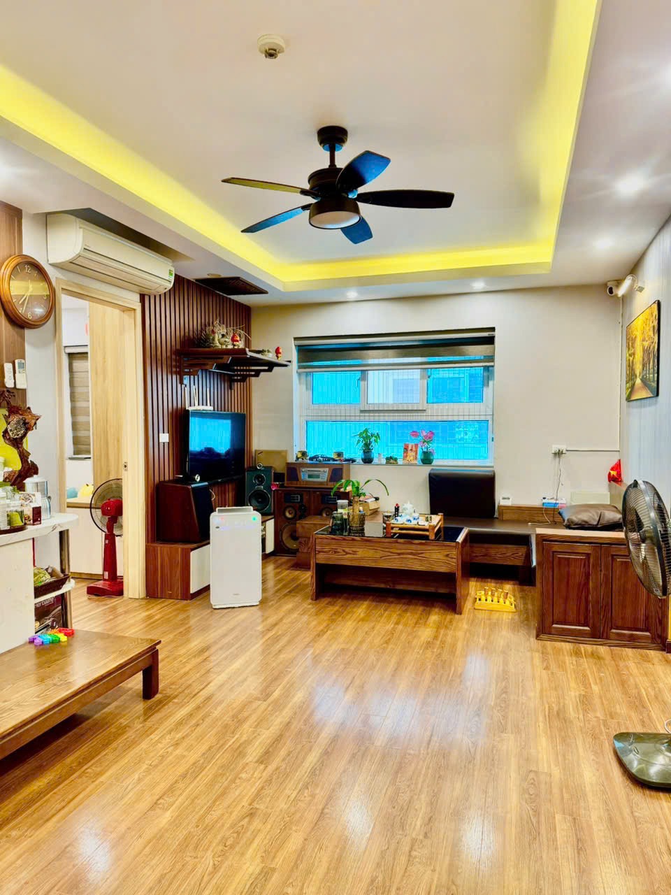 Căn Góc 3PN, 81m2, View Hồ - Giá Tốt Nhất Toà HH02C