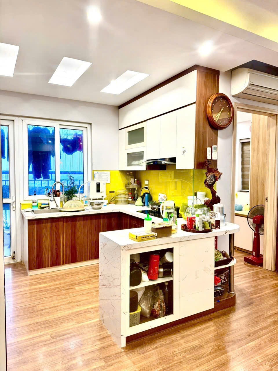 Căn Góc 3PN, 81m2, View Hồ - Giá Tốt Nhất Toà HH02C