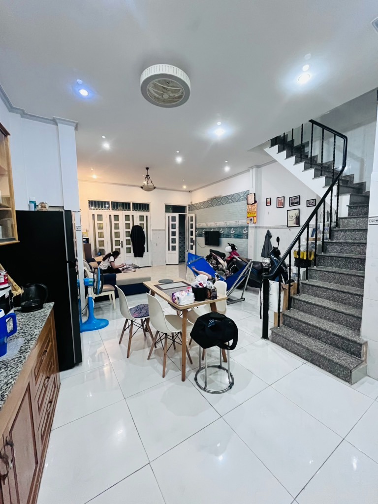 Nhà phố Quận 8 - Phạm Thế Hiển, 5.9m nở hậu, 2 tầng, 108.8m2 - Giá Tốt