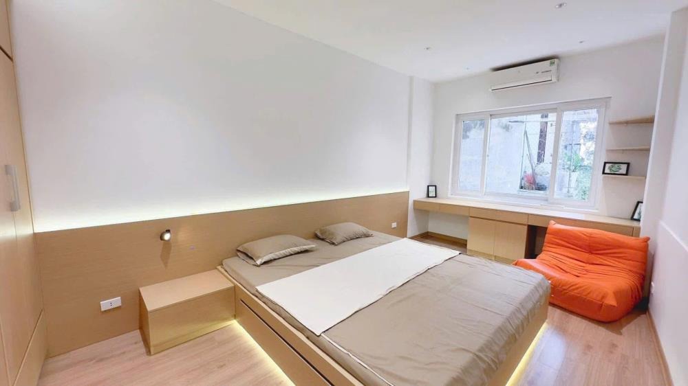 Nhà phố Khương Đình - 32m2 x 5 tầng - 6.5 tỷ - Full nội thất, ô tô vào nhà