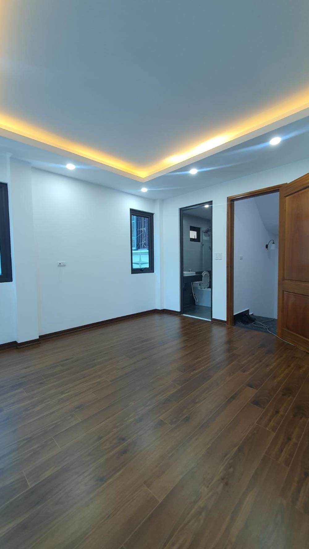 Nhà Cổ Nhuế 35m2, 5 Tầng, Mặt Ngõ, Kinh Doanh - Giá 7.x Tỷ