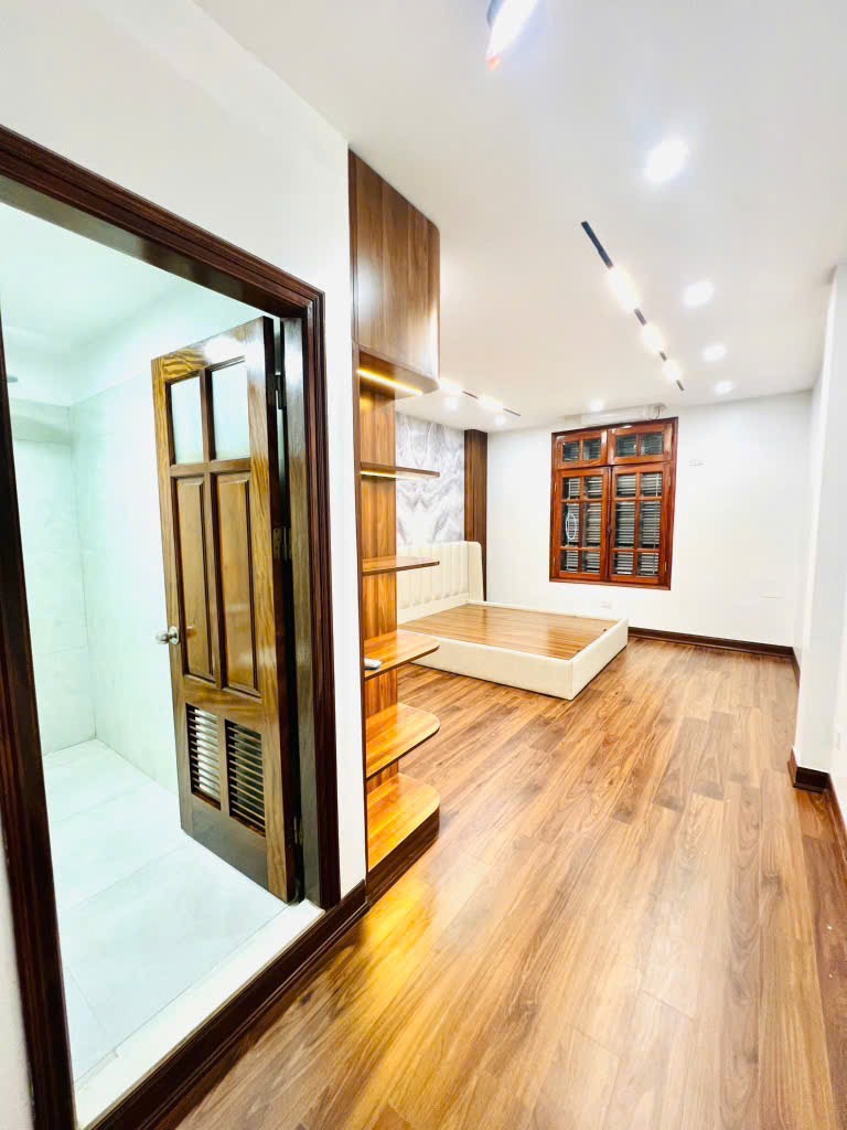 Nhà 4 Tầng, 60m2, #Ngũ_Hiệp, #Thanh_Trì - Ô Tô Đỗ Cổng - Giá 4.9 Tỷ