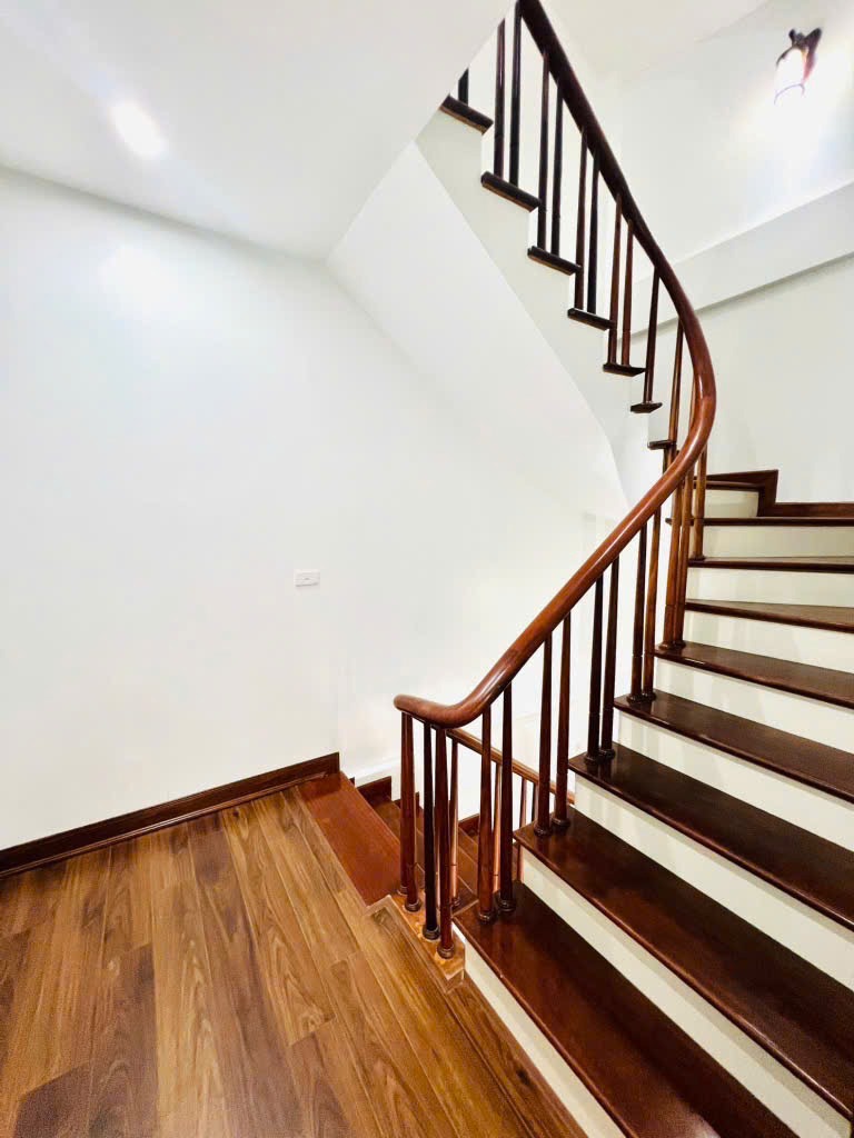 Nhà 4 Tầng, 60m2, #Ngũ_Hiệp, #Thanh_Trì - Ô Tô Đỗ Cổng - Giá 4.9 Tỷ