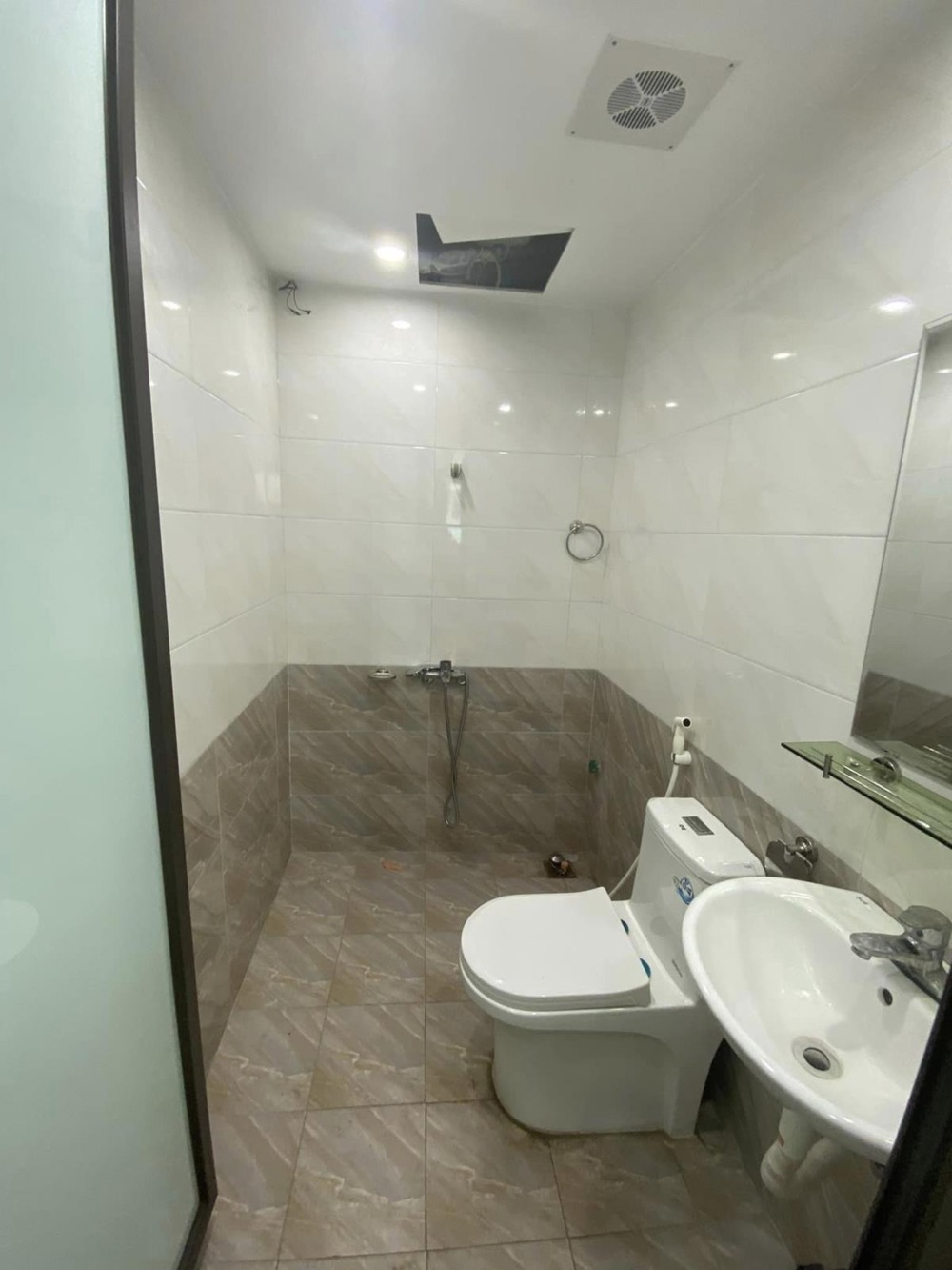 Đa Sỹ Hà Đông: Lô đất phân lô, kinh doanh oto, 48m2, 5 tầng, vị trí đẹp