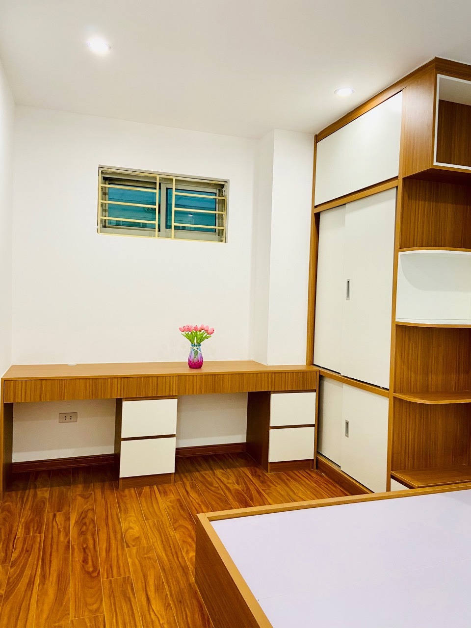 Căn 2PN 67m2 HH4A - Full Nội Thất, Giá 2.xx Tỷ - Nhận Nhà Ngay