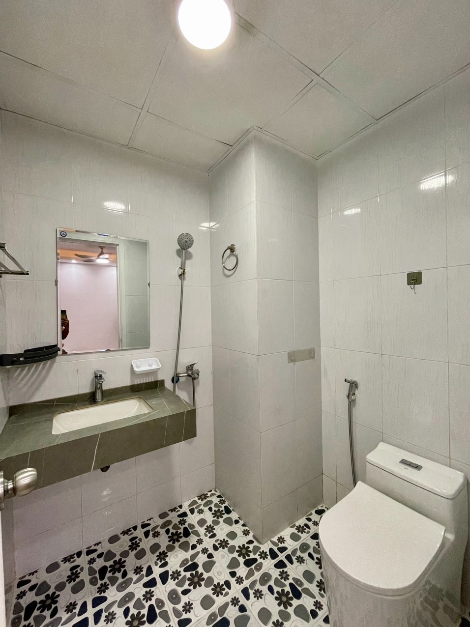 Căn hộ 2PN, 2VS, 71m² HH3A Linh Đàm - View Đẹp, Full Nội Thất, Giá 2.xx Tỷ