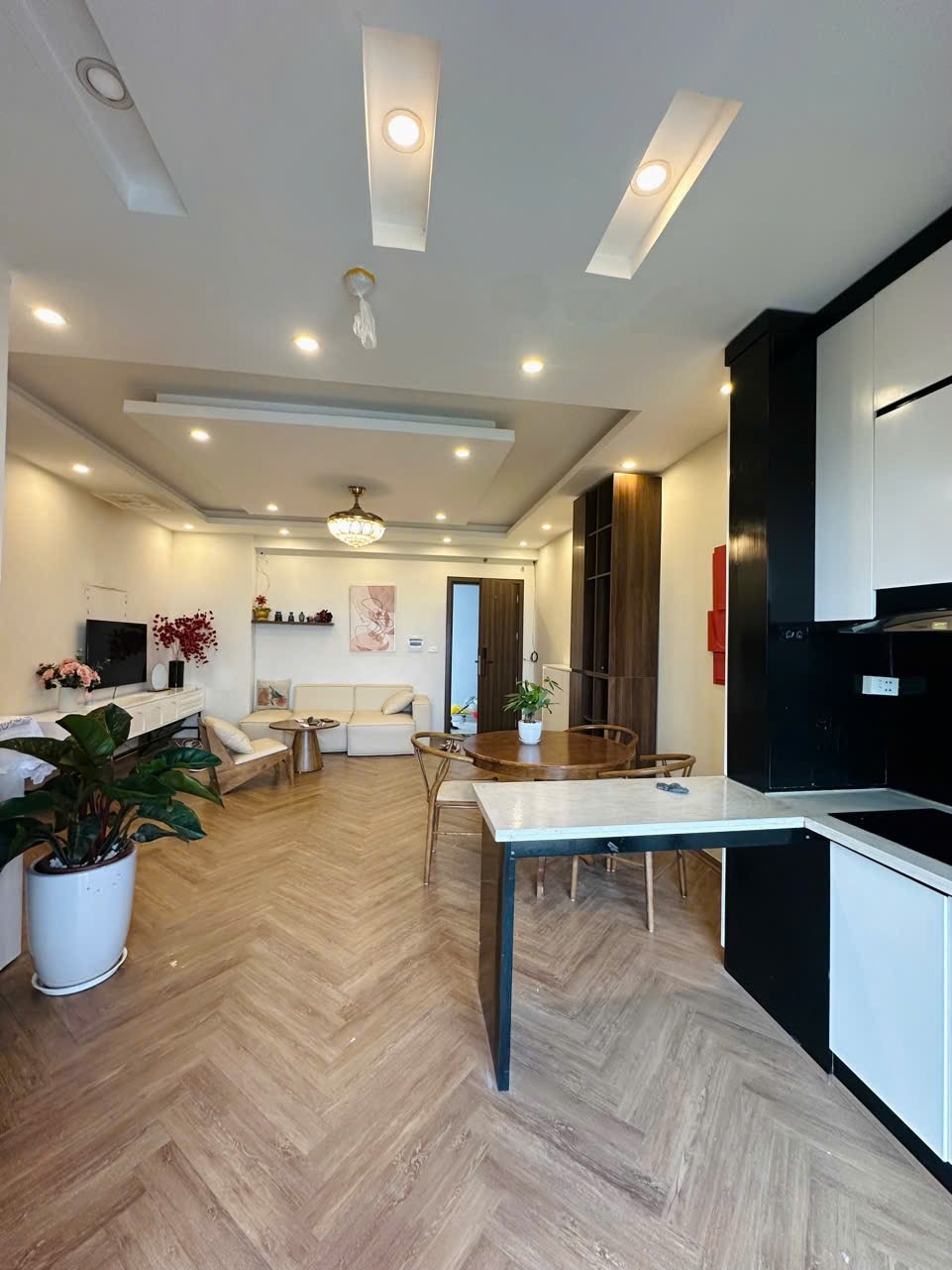 Bán Căn Góc 2 Ngủ HH01A Thanh Hà - View Đẹp, Full Nội Thất, Giá 2 tỷxxx