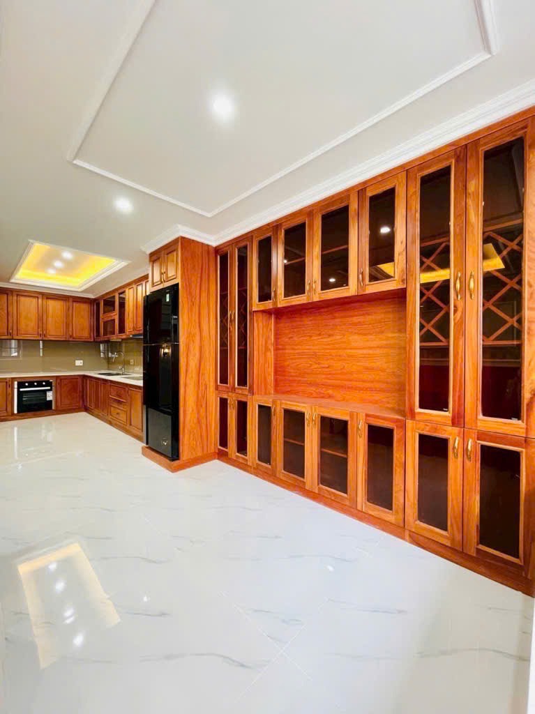 Nhà Đẹp Gò Vấp - 1 Trệt 3 Lầu - Gần Công Viên Làng Hoa - Giá 10 Tỷ