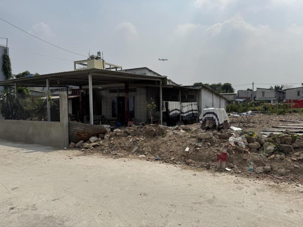 Đất Nở Hậu Vườn Lài Quận 12: 304m2, Ngang 4m, Giá Chỉ 13.7 Tỷ