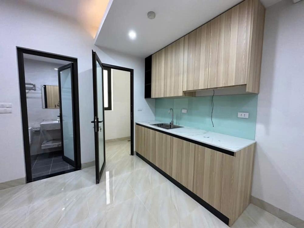 Bán CHDV Quan Nhân - Thanh Xuân: 120m2, 9 Tầng, View Hồ, Dòng Tiền Ổn Định
